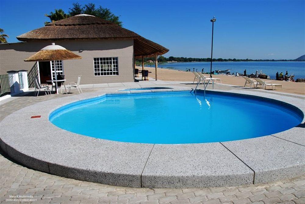 Skinny Hippos Lodge Mangochi Exteriér fotografie