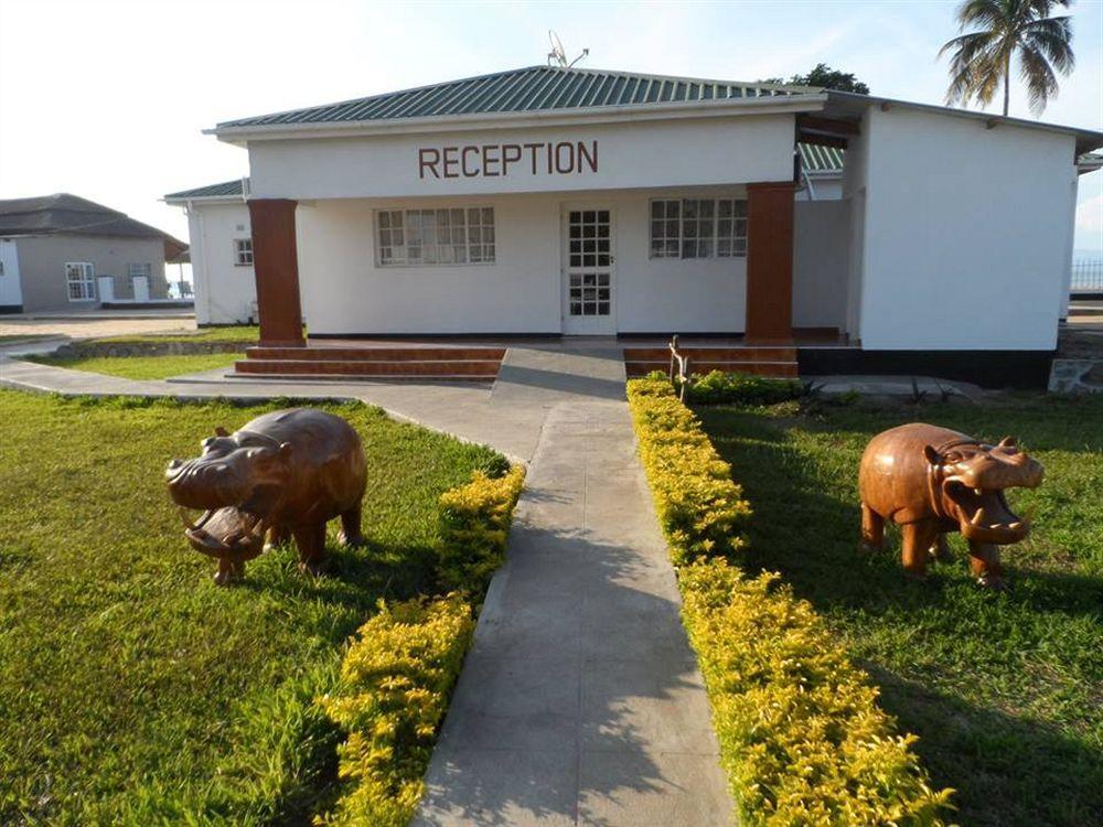 Skinny Hippos Lodge Mangochi Exteriér fotografie