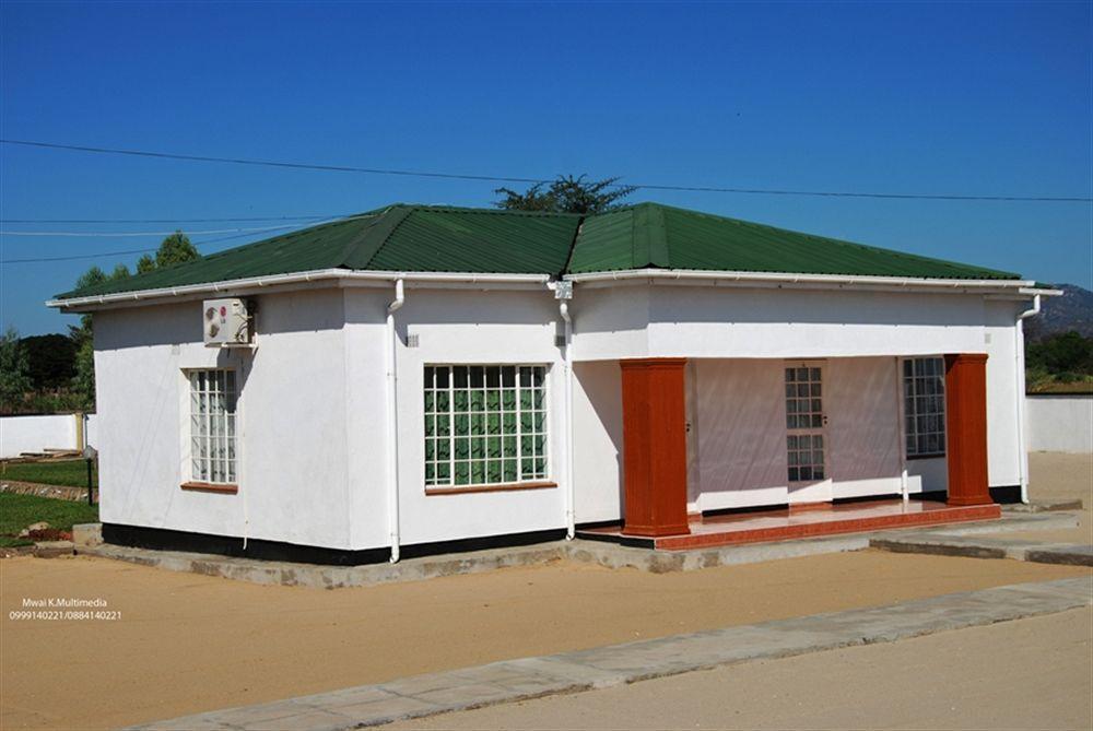Skinny Hippos Lodge Mangochi Exteriér fotografie