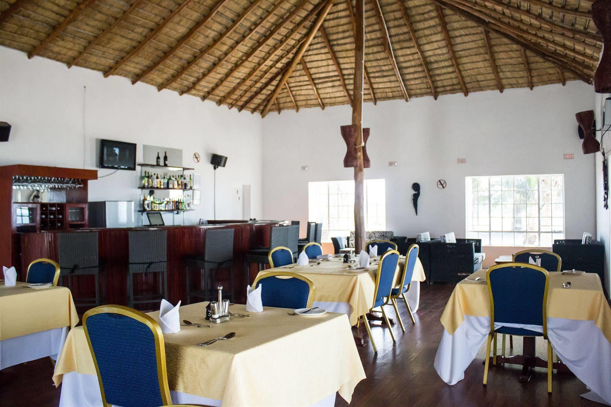 Skinny Hippos Lodge Mangochi Exteriér fotografie